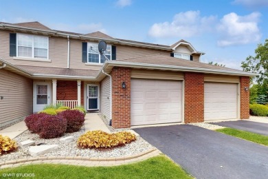 Lake Townhome/Townhouse For Sale in Dyer, Indiana