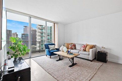 Just completed with a full top-to-bottom renovation, this - photo 6