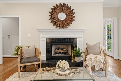 Welcome home to this charming residence in sought-after Cobbs - photo 11