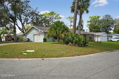 Welcome to this beautifully maintained 3-bedroom, 2-bath home - photo 5