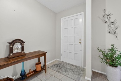 Welcome to this beautifully maintained 3-bedroom, 2-bath home - photo 8