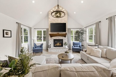 A Truly exceptional, fully reimagined home where modern luxury - photo 18