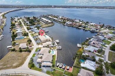 WATERFRONT living meets the ultimate boating lifestyle in this - photo 29