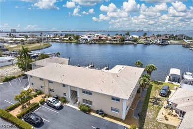 WATERFRONT living meets the ultimate boating lifestyle in this - photo 31