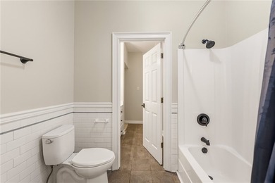 Welcome home to this charming residence in sought-after Cobbs - photo 31