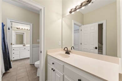 Welcome home to this charming residence in sought-after Cobbs - photo 32