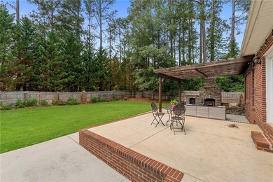 Welcome home to this charming residence in sought-after Cobbs - photo 36