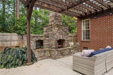 Welcome home to this charming residence in sought-after Cobbs - photo 39