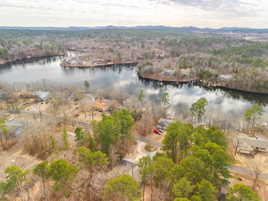 Welcome to your dream retreat, a single-level 3-bedroom, 2 - photo 4