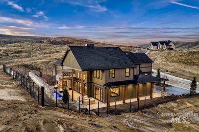 Experience unparalleled craftsmanship in this spectacular custom - photo 48