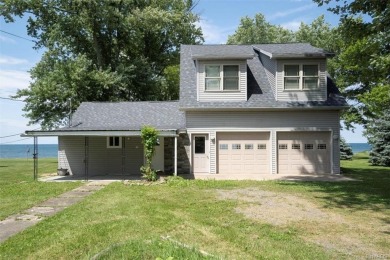 Lake Home Off Market in Ransomville, New York