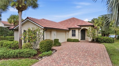 Lake Home For Sale in Fort Myers, Florida