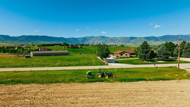 Beautiful lot with mountain views and is a great opportunity to - photo 4