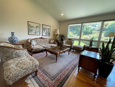 Welcome to this beautifully maintained split-level home located - photo 5