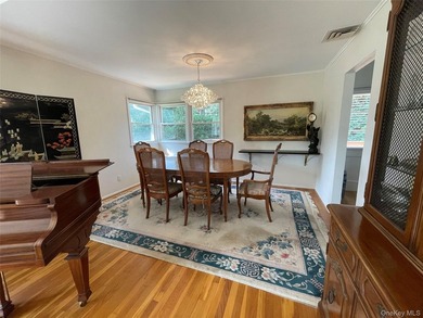 Welcome to this beautifully maintained split-level home located - photo 7