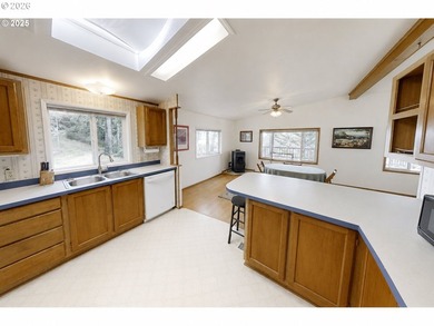 Discover this peaceful, exceptional property nestled in the - photo 15