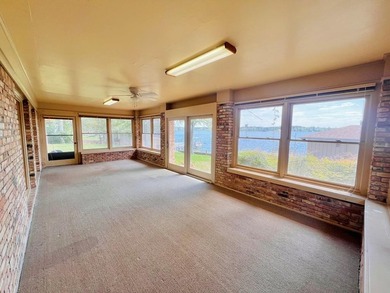 WATERFRONT traditional brick ranch home located on Palo Gaucho - photo 28