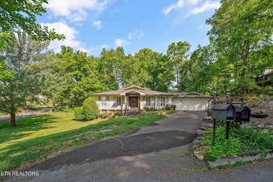 Welcome to luxury living in the sought after Fox Den Golf and - photo 39