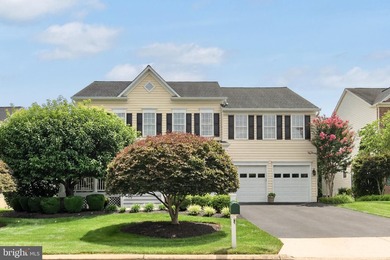 Original Owners*Nestled within the prestigious gated golf - photo 3