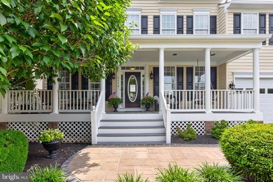 Original Owners*Nestled within the prestigious gated golf - photo 4