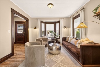In the heart of Park Ave, THIS HOUSE HAS IT ALL!!! Welcome to 4 - photo 12