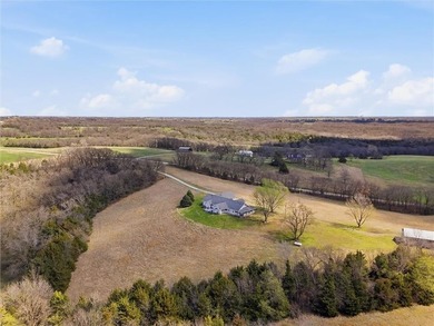 Escape to your own private slice of the countryside with this - photo 14