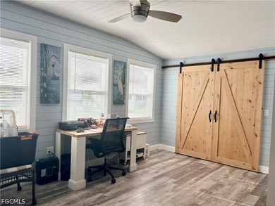 Beautifully updated 2-bedroom, 2-bath manufactured home in - photo 3