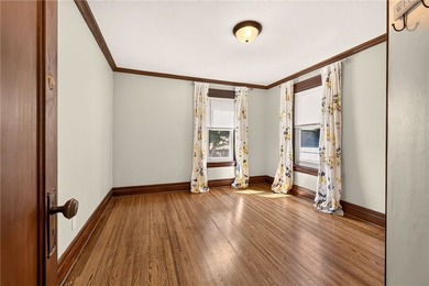 In the heart of Park Ave, THIS HOUSE HAS IT ALL!!! Welcome to 4 - photo 28