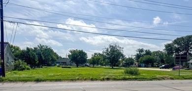 Prime Commercial Opportunity - Corner Lot! Perfectly positioned - photo 1
