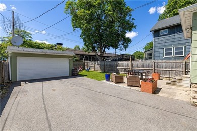 In the heart of Park Ave, THIS HOUSE HAS IT ALL!!! Welcome to 4 - photo 36