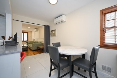 Welcome to this beautifully updated semi-detached single-family - photo 6