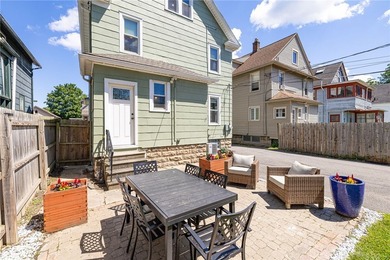 In the heart of Park Ave, THIS HOUSE HAS IT ALL!!! Welcome to 4 - photo 39