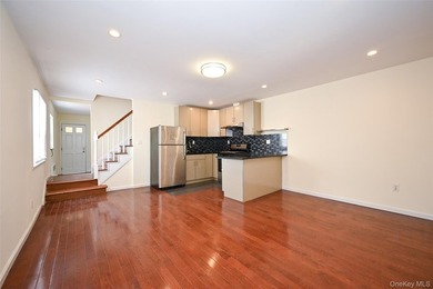This charming home features 3 bedrooms and 2 full bathrooms - photo 4