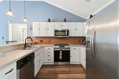 Located in the heart of Conway, this charming 4 bedroom, 2 and 1 - photo 13