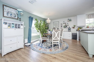 Beautiful two-story home offering 3 bedrooms, 2.5 bathrooms and - photo 15