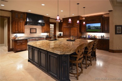 Prestigious Gated Waterfront Estate. Privacy, Distinction, and a - photo 16
