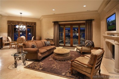 Prestigious Gated Waterfront Estate. Privacy, Distinction, and a - photo 18