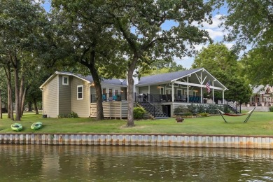 Lake Home For Sale in Trinidad, Texas