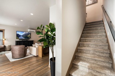 Luxury, one-of-a-kind ski-in/ski-out townhome at Schweitzer - photo 23