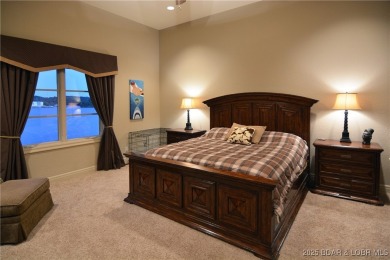 Prestigious Gated Waterfront Estate. Privacy, Distinction, and a - photo 25