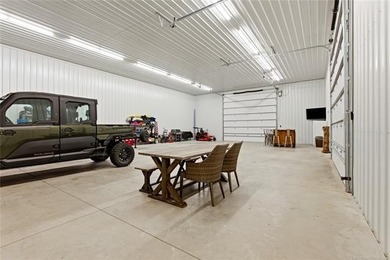 Calling all lake lovers with a soft spot for clever living-this - photo 26