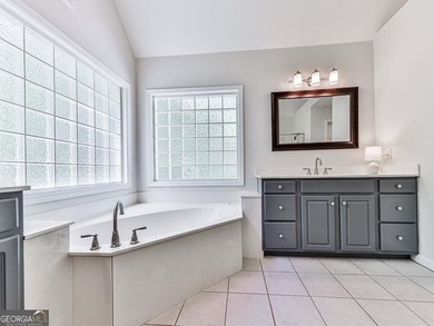 Welcome to your Forever home, where timeless elegance meets - photo 28