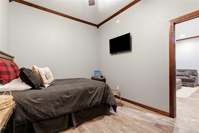 Calling all lake lovers with a soft spot for clever living-this - photo 31
