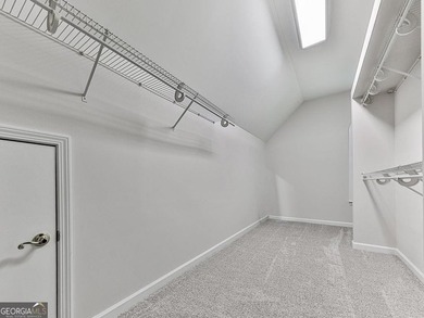Welcome to your Forever home, where timeless elegance meets - photo 31