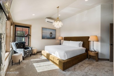 Luxury, one-of-a-kind ski-in/ski-out townhome at Schweitzer - photo 32