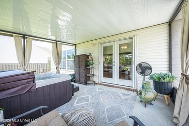 Beautiful two-story home offering 3 bedrooms, 2.5 bathrooms and - photo 32