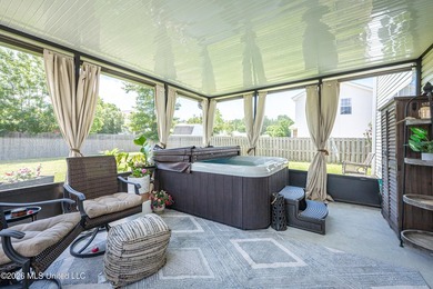 Beautiful two-story home offering 3 bedrooms, 2.5 bathrooms and - photo 33