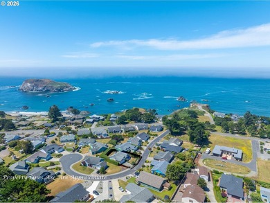 Welcome to this pristine 3-bedroom, 2-bath home located in one - photo 3
