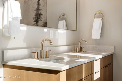 Luxury, one-of-a-kind ski-in/ski-out townhome at Schweitzer - photo 34