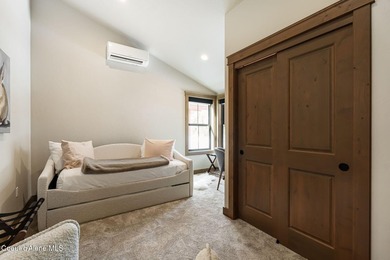 Luxury, one-of-a-kind ski-in/ski-out townhome at Schweitzer - photo 43